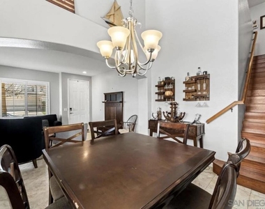 1729 Mendota St - Photo Thumbnail 2