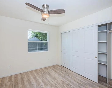 4956 63rd St - Photo Thumbnail 14