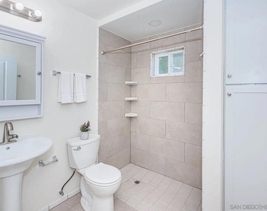 4956 63rd St - Photo Thumbnail 11