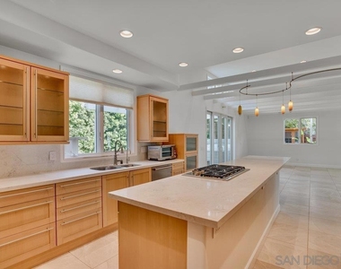 5247 Chelsea - Photo Thumbnail 7