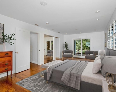 5247 Chelsea - Photo Thumbnail 11