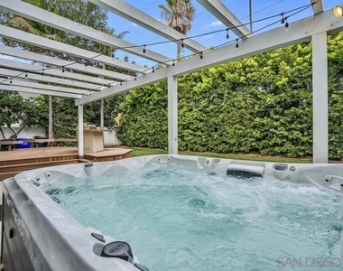 5247 Chelsea - Photo Thumbnail 13