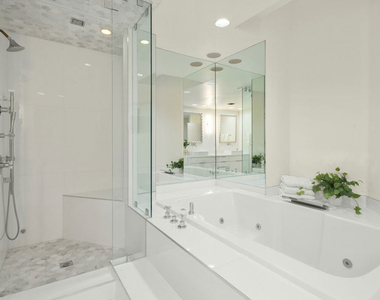 2231 Sunset Plaza Drive - Photo Thumbnail 21