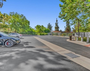 315 Westlake Vista Lane - Photo Thumbnail 41
