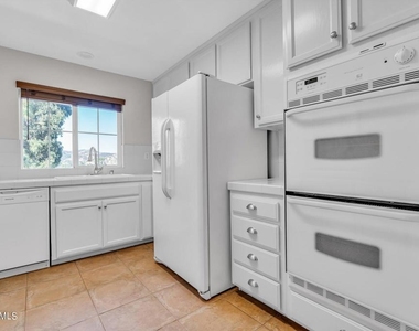 315 Westlake Vista Lane - Photo Thumbnail 19