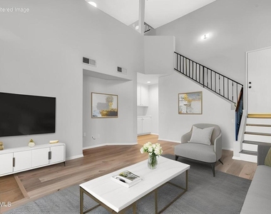 315 Westlake Vista Lane - Photo Thumbnail 7