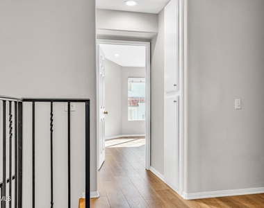 315 Westlake Vista Lane - Photo Thumbnail 28