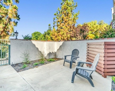 315 Westlake Vista Lane - Photo Thumbnail 6