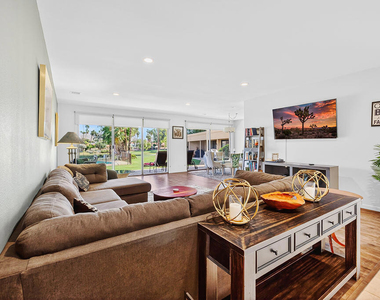 42430 Adams Street - Photo Thumbnail 6