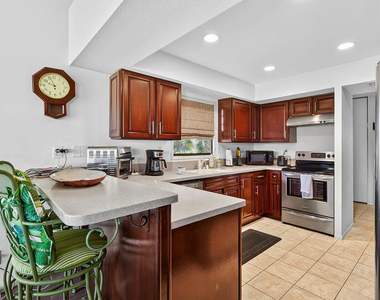 42430 Adams Street - Photo Thumbnail 8
