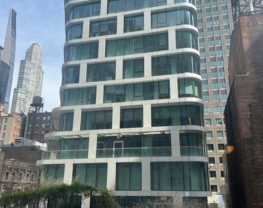 8th Avenue / W 52 Street - Photo Thumbnail 7