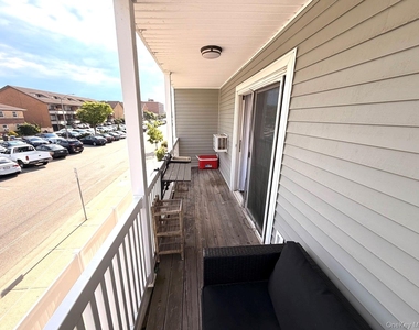 101 Harding Avenue - Photo Thumbnail 28