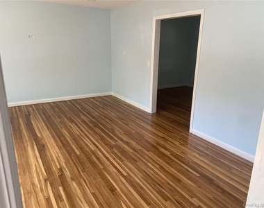 83-08 Langdale Street - Photo Thumbnail 16