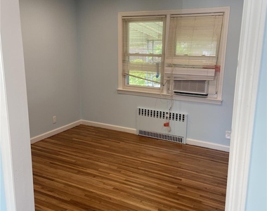 83-08 Langdale Street - Photo Thumbnail 9