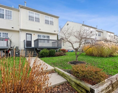52 Schenck Avenue - Photo Thumbnail 34