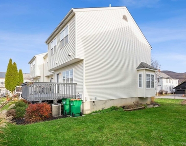 52 Schenck Avenue - Photo Thumbnail 5