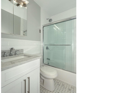 30 Bay Point Court - Photo Thumbnail 6