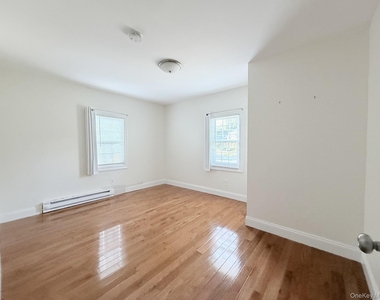 60 Westchester Avenue - Photo Thumbnail 13