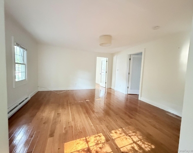 60 Westchester Avenue - Photo Thumbnail 7