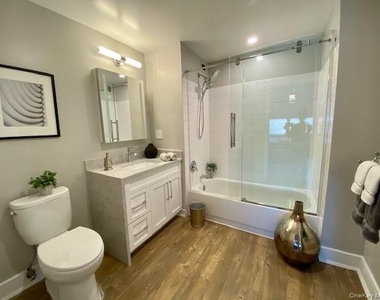 1100 Avalon Street - Photo Thumbnail 8