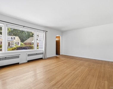 52 Fountain Place - Photo Thumbnail 4