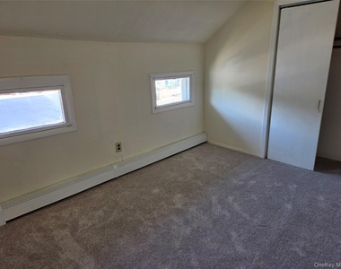 119 W Railroad Avenue - Photo Thumbnail 7