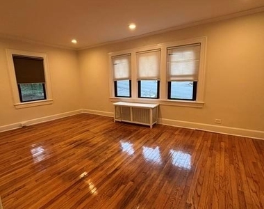 44 Oakwood Road - Photo Thumbnail 1