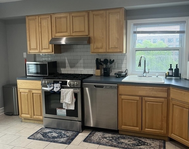 155 Lincoln Avenue - Photo Thumbnail 1