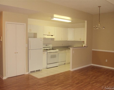 88 Lake Avenue - Photo Thumbnail 2