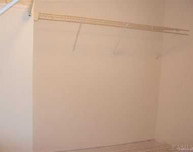 88 Lake Avenue - Photo Thumbnail 5