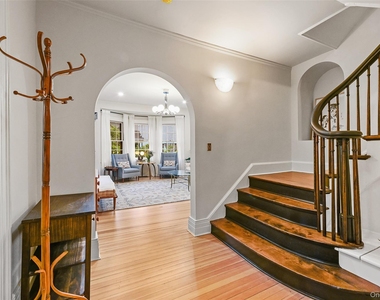 11 Maple Avenue - Photo Thumbnail 3