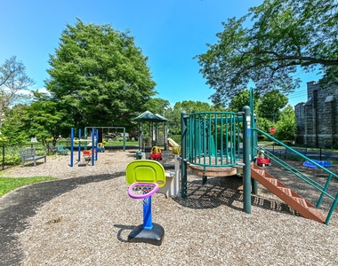 11 Maple Avenue - Photo Thumbnail 41