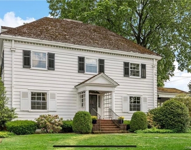 11 Maple Avenue - Photo Thumbnail 1