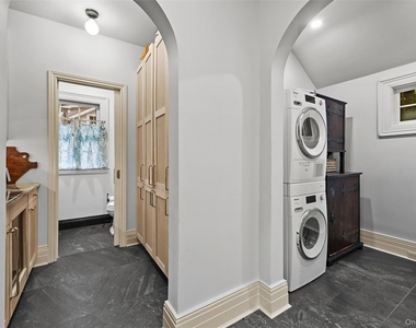 11 Maple Avenue - Photo Thumbnail 20