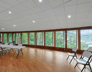 121 Coachlight Square - Photo Thumbnail 22