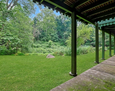 121 Coachlight Square - Photo Thumbnail 18