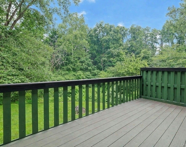 121 Coachlight Square - Photo Thumbnail 7