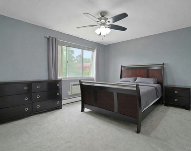121 Coachlight Square - Photo Thumbnail 12