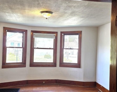 93 Cherry Avenue - Photo Thumbnail 16