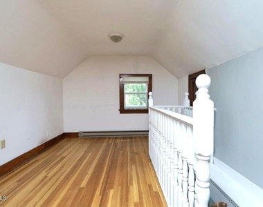 93 Cherry Avenue - Photo Thumbnail 9