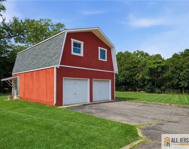 226 Gravel Hill Road - Photo Thumbnail 2