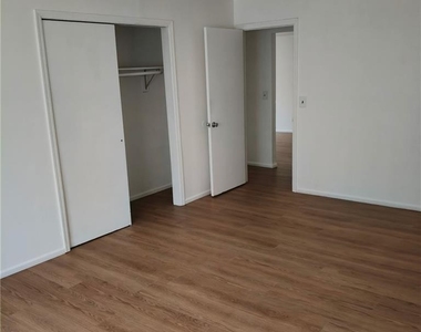 78 College Drive - Photo Thumbnail 3