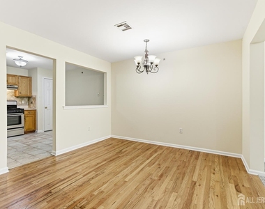 141 Forest Drive - Photo Thumbnail 11