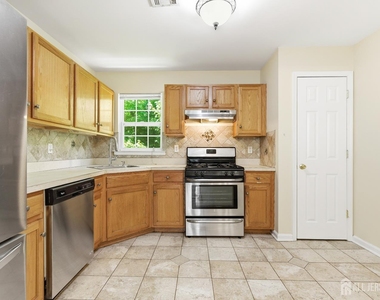 141 Forest Drive - Photo Thumbnail 6