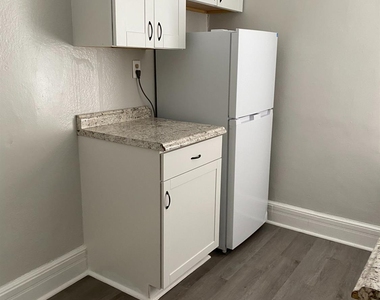 235 Montgomery Street - Photo Thumbnail 9