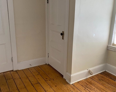 235 Montgomery Street - Photo Thumbnail 5