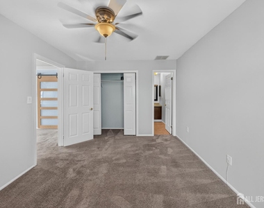 22 Driftwood Drive - Photo Thumbnail 9