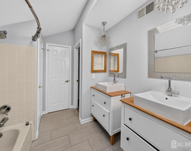 22 Driftwood Drive - Photo Thumbnail 13