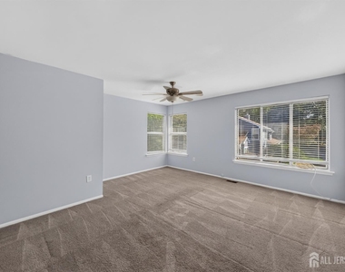 22 Driftwood Drive - Photo Thumbnail 8