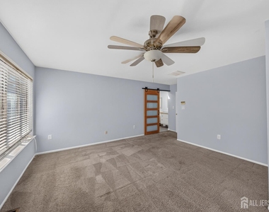 22 Driftwood Drive - Photo Thumbnail 11